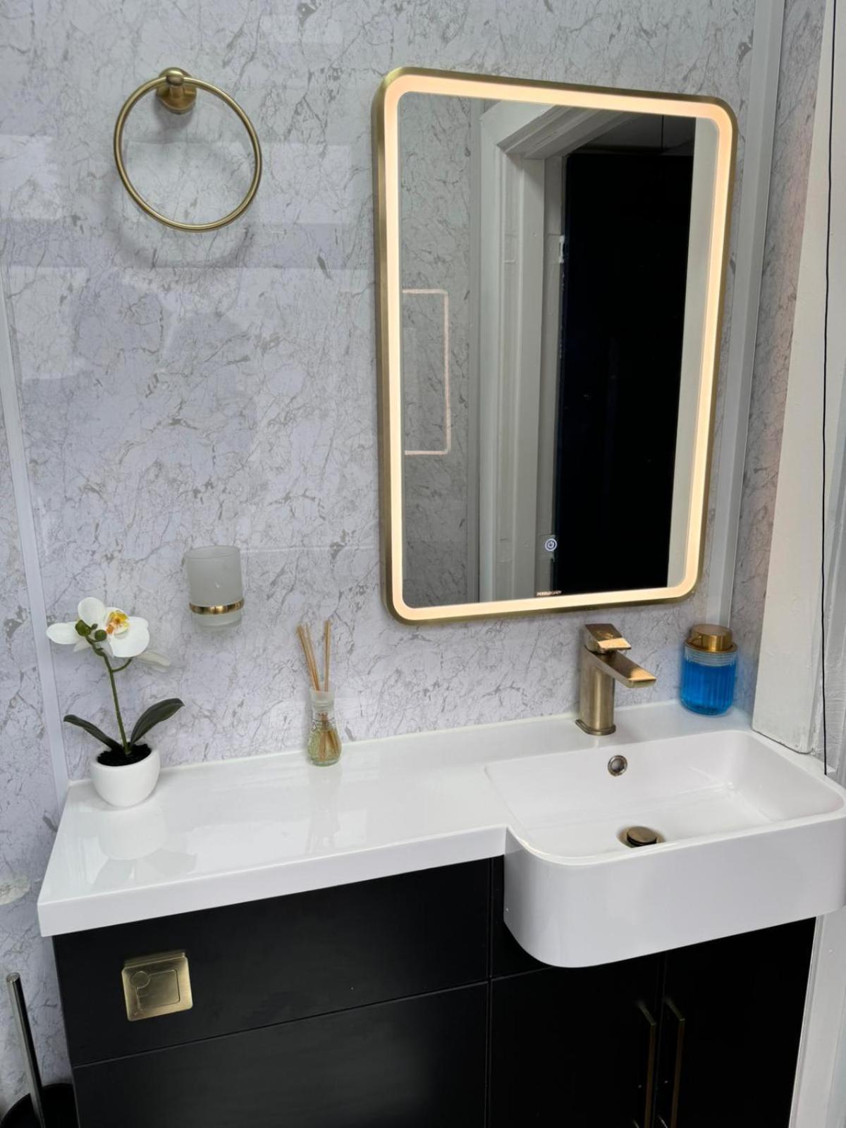 Newly Renovated In Center Luton (Bedfordshire)